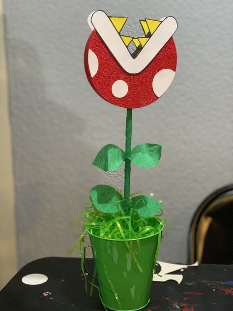 Pirana Plant Mario, Princess Peach Party, Mario Bros Birthday Party Ideas, Sunshine Crafts, Mario Theme, Super Mario Sunshine, Super Mario Bros Birthday Party, Piranha Plant, Super Mario Bros Party