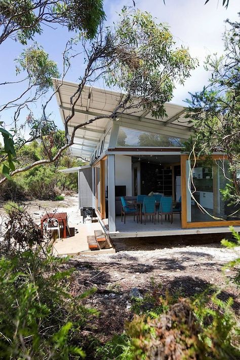 TreeHugger Skillion Roof, Casa Container, Shipping Container House, Shed Homes, Container House Design, Shipping Container Homes, Eco House, Modular Homes, Prefab Homes