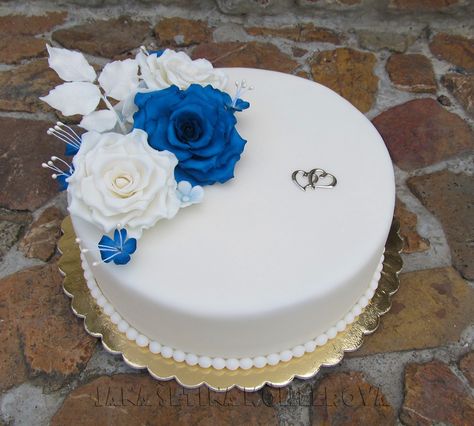 Simple Wedding Cake Small One Tier, Blue Rose Cake, White Wedding Cakes Simple, Wedding Cake Simple Buttercream, Wedding Cake With Blue, Wedding Cakes One Tier, Royal Blue Wedding Cakes, Blue And White Cake, Coral Wedding Cakes