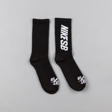 Nike SB Crew Skateboarding Socks (3 Pair) - Black / White Skate Clothing, Skate Store, Skating Outfits, Nike Sb, Contemporary Fashion, Skateboarding, Black Green, Blue Purple, Grey And White