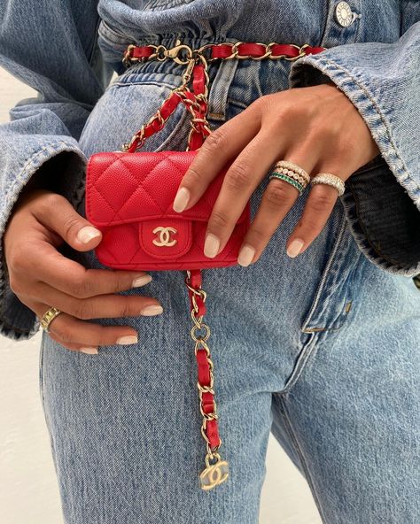 THREADS on Instagram: “The micro bag trend shows no signs of stopping. 😍❤️ . 📸 #ShotByThreads ⭐️ Chanel” Red Belt Bag, Chanel Belt Bag, Chanel Reissue, Red Chanel, Micro Bag, Bag Obsession, Red Wallet, Vanity Bag, Red Belt