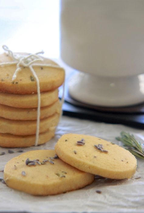 Melt In Your Mouth Shortbread, Rosemary Shortbread Cookies, Savory Cookies, Rosemary Shortbread, Rosemary Honey, Lavender Shortbread Cookies, Christmas Baking Gifts, Shortbread Cookies Recipe, Cookbook Shelf