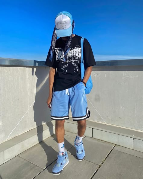 Basketball Shorts Outfit Mens, White Shorts Outfit Men, Summer Fits Streetwear, Shorts Outfit Men, Fashion Men Streetwear, Men Street Styles, Street Fashion Men, White Shorts Outfit, Fits Streetwear