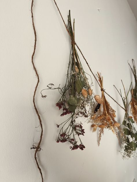 Dried Flowers Tattoo, Dried Flower Tattoo, Twine Flowers, Hanging Upside Down, Dry Plants, Do It Yourself Crafts, Above Bed, Painting Class, Bedroom Aesthetic