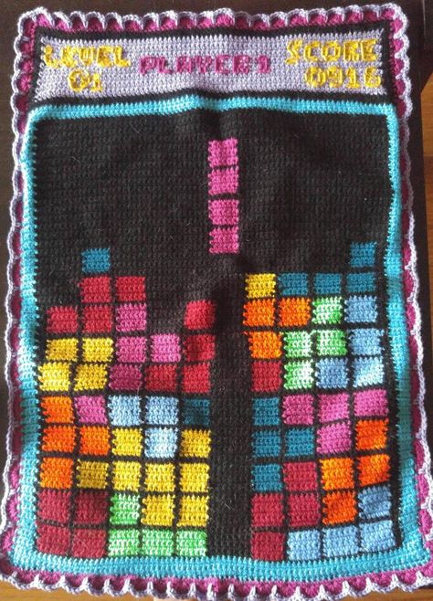 Tetris baby blanket. Tetris Crochet, Tetris Blanket, Knitted Stuff, String Theory, Knitting Wool, Blanket Crochet, Loom Knitting, Trending Memes, Baby Blanket