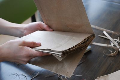 paper scrapbook step9 Paper Bag Notebook, Paper Bag Notebook Diy, Kraft Paper Scrapbook, Brown Paper Bag Journals, Paper Bag Junk Journal, Paper Bag Books, Diy Paper Bag, Lee Evans, Paper Bag Album