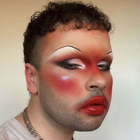 Bernyferr on instagram Red Cut Crease, Makeup Collage, Club Makeup, Drag Makeup, Face Beat, Male Makeup, Winter Makeup, Kids Makeup, Club Kids