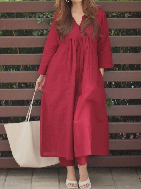 Indian Office Wear Women Salwar Kameez Cotton Dresses, Tunic Frock Designs, How To Style Red Kurti, Kurti For Inverted Triangle Body Shape, Kurtha Ideas Women, Cotton Churidar Stitching Ideas, Dress Indian Style Simple Kurti Latest, Simple Churidar Designs Casual, Red Kurta Women Indian