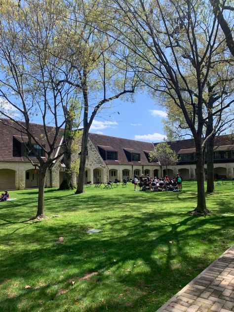 School Courtyard Aesthetic, School Outside Aesthetic, Schoolyard Aesthetic, Privet School Aesthetic, School Yard Aesthetic, European School Aesthetic, Aesthetic School Exterior, School Garden Aesthetic, New School Aesthetic