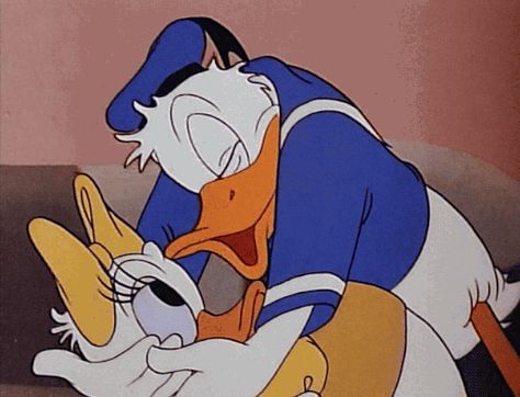 Disney Best Friends, Mickey Mouse Images, Donald And Daisy Duck, World Of Disney, Disney Duck, Disney Gif, Disney Favorites, Old Disney, Daisy Duck