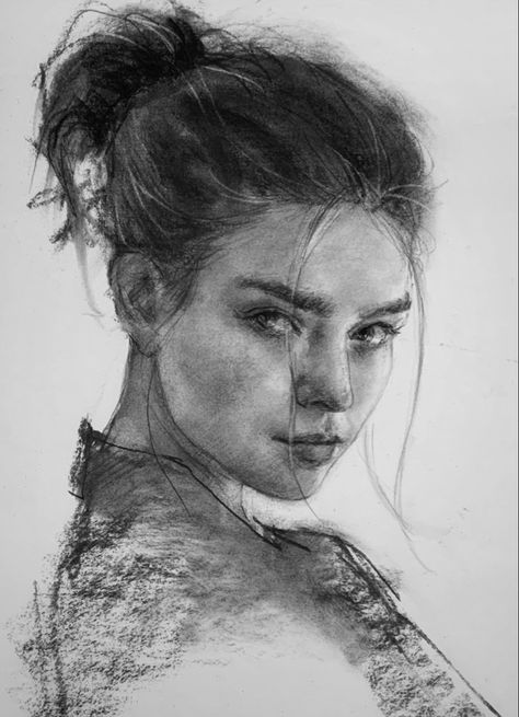 Charcoal Drawing Portrait, Portrait Easy, Charcoal Portrait, Portrait Drawings, Charcoal Portraits, Charcoal Drawings, Drawing Portrait, Yoga Workouts, Easy Yoga Workouts