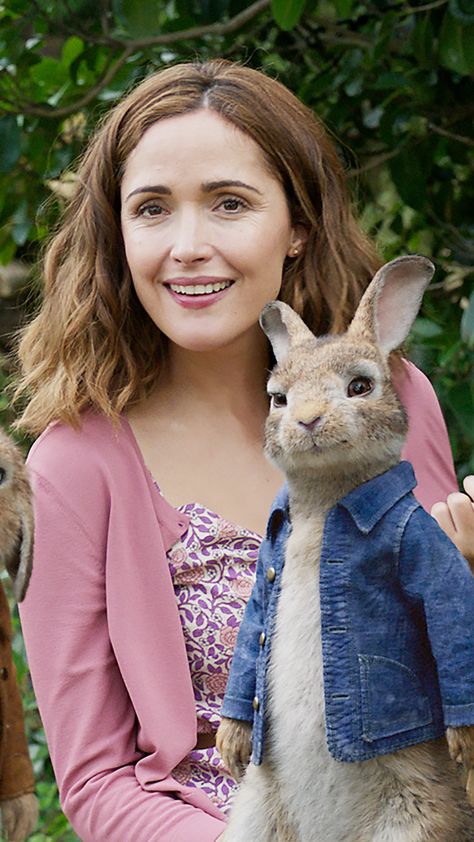 Peter Rabbit Movie, Rose Byrne, Romantic Comedy Movies, Chris Rock, Kids' Movies, Kid Movies, Fantasy Movies, 2 Movie, Fantasy Novels