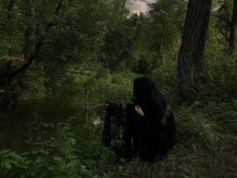 Scottish Witch Aesthetic, Whimsigoth Photoshoot, Medieval Witch Aesthetic, Hedge Witch Aesthetic, Earth Witch Aesthetic, Swamp Witch Aesthetic, Black Witch Aesthetic, Goth Witch Aesthetic, Moon Witch Aesthetic