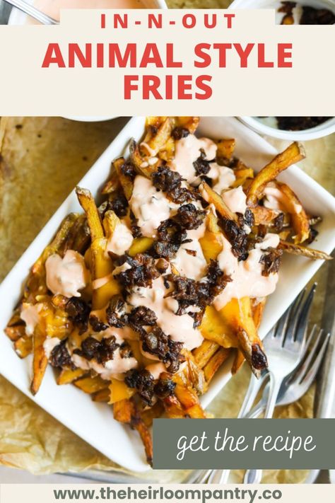 Bring the In-N-Out magic home with our Animal Style Fries recipe. As In-N-Out fanatics, we’ve tasted our way through the menu. But one dish always brings us back: Animal Style Fries. Crispy fries smothered in melted cheese, sweet caramelized onions, and our special sauce – it’s a California dream come true. Now, you can recreate this iconic treat at home! Animal Style Fries Recipe, In N Out Sauce, Turkey Skillet, Animal Style Fries, Crispy Fries, Crispy French Fries, In N Out, Crispy Fry, Special Sauce