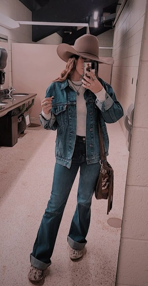 Denim Jacket Western Outfit, Sweater Vest Western Outfit, Jean Jacket Outfits Western, Punchy Cowgirl Aesthetic, Denim On Denim Outfit Western, Denim Jacket Outfit Western, Western Jean Jacket Outfit, Western Church Outfit Winter, Vintage Cowgirl Aesthetic Outfits