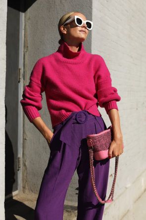 Pink Purple Outfit Style, Fun Outfits For Women Colorful, Pink Colorblock Outfit, Block Color Outfits, Winter Colour Outfits, Office Outfits Women Colorful, Pink And Purple Outfit Ideas, Purple Style Outfit, Bold Outfits For Women