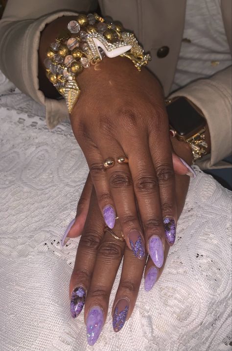 Shades of purple almond shaped gel nails with designs #naturalnails #gelnails Neon Purple Almond Nails, Pastel Purple Almond Nails, Gel Nails With Designs, Almond Shaped Gel Nails, Shades Of Purple Nails, Purple Nails Almond, Purple Almond Nails, Almond Shape Nails, Almond Shaped