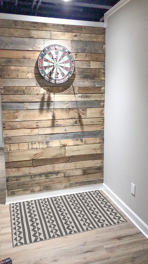 DIY Basement Ideas Teen Basement, Flex Room Ideas, Rustic Basement Bar, Basement Decoration, Garage Game Rooms, Basement Games, Pool Table Room, Dream Basement, Hangout Room