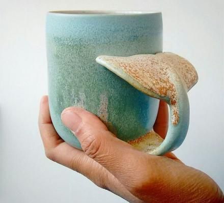 Whale Mug, Cerámica Ideas, Keramik Design, Pottery Classes, Diy Coffee, Narwhal, Time Period, Pottery Mugs, Cute Mugs