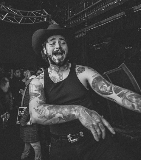 Post Malone Country, Posty Malone, Post Malone Concert, Post Malone Lyrics, Post Malone Wallpaper, Post Malone Quotes, Black And White Photo Wall, Love Post, Post Baby