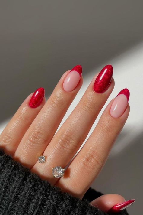 28 Elegant Pearl Nail Designs for a Timeless Look Red Pearly Nails, Red Pearl Nails, Pearl Nail Designs, Pearly Nails, Seashell Nails, Pearl Nail, Beachy Nails, Modern Ideas, Nail Design Inspiration