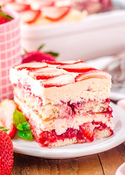 Strawberry Tiramisu - Mom On Timeout Tiramisu Strawberry, Strawberry Shortcake Truffle, Strawberry Cream Cheese Pie, Easy Strawberry Desserts, Mascarpone Filling, Strawberry Tiramisu, White Chocolate Shavings, No Bake Recipe, Mom On Timeout