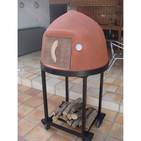 Beehive pizza oven Patio Chiminea, Terracotta Pizza Oven, Pizza Oven Outside, Clay Pizza Oven, Pizza Oven Outdoor Diy, Outdoor Pizza Ovens, Pizza Oven Recipes, Portable Oven, Wood Burning Pizza Oven