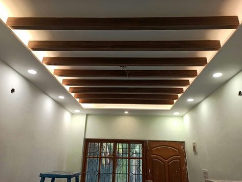 Wooden Ceiling Designs, Modern Wooden Ceiling, Ottoman Architecture, Reclaimed Wood Ceiling, Sleek Interior, Gypsum Ceiling Design, Wooden Ceiling Design, Ceiling Design Ideas, Pvc Ceiling Design