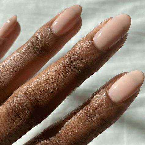 The balletcore trend is officially coming for our beauty routines with ballet inspired nail designs. Here's how to get in on spring's prettiest nail trend. Pale Pink Nail Polish, Jin Soon Nail Polish, Sheer Polish, Pale Pink Nails, French Manicures, Color For Nails, Cirque Colors, Airbrush Nails, Nail Trend