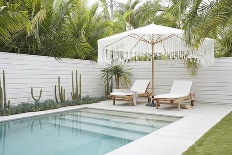 Home improvement & landscape ideas for 2021 | Trendz Outdoors Outdoor Pool Area, Pool Landscape Design, Small Pool Design, Sun Lounge, Backyard Pool Landscaping, Backyard Pool Designs, Swimming Pools Backyard, Backyard Inspo, Design Exterior