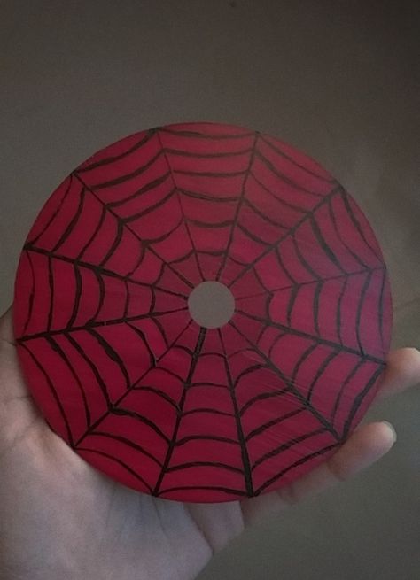 cd painting, cd art, spider man, painting, red aesthetic Dvd Painting Ideas, Dvd Pintados, Painting On Cd, Web Painting, Finished Drawings, Painted Cds, Spiderman Painting, Spider Man Web, Cd Wall Art