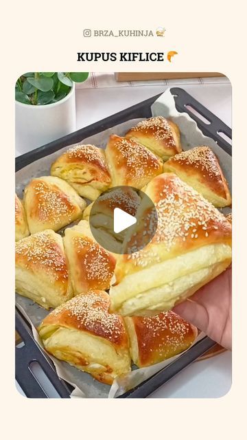 Kiflice Recipe, Bakery Recipes, Dinner Rolls, Appetizer Recipes, Pastry, Rolls, Bread