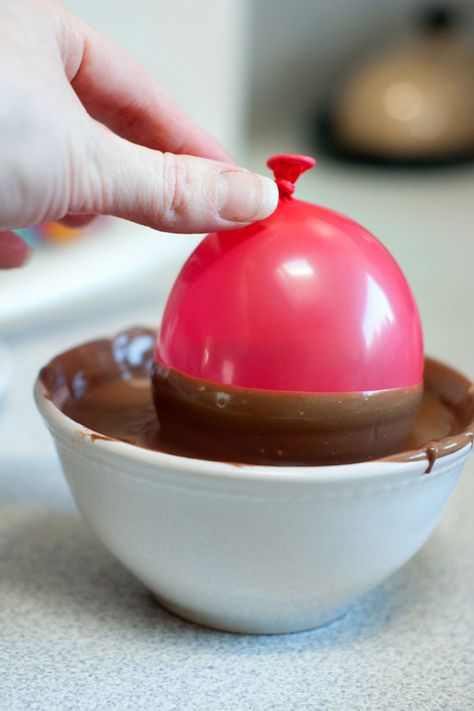 How to Make Chocolate Cups | heatherlikesfood.com Diy Chocolate Cups, Chocolate Cups Molds, Chocolate Bowls How To Make, How To Make Chocolate Cups, Chocolate Cups How To Make, Raspberry Mouse, Chocolate Dessert Cups, Sjokolade Koek, Edible Tea Cups