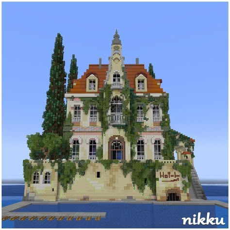 'Hotel Adriano' 🏨🇮🇹 - 🔦Shaders: Complimentary 🔧Built on: play.bakery.builders - #minecraft #minecraftdesign #minecraftart #minecrafthouse… | Instagram Minecraft Hotel Build, European Minecraft House, Minecraft Venice, Minecraft Colloseum, Minecraft Grand Staircase, Minecraft Hotels Ideas, Greek Minecraft, Cozy Minecraft Houses, Minecraft Inn