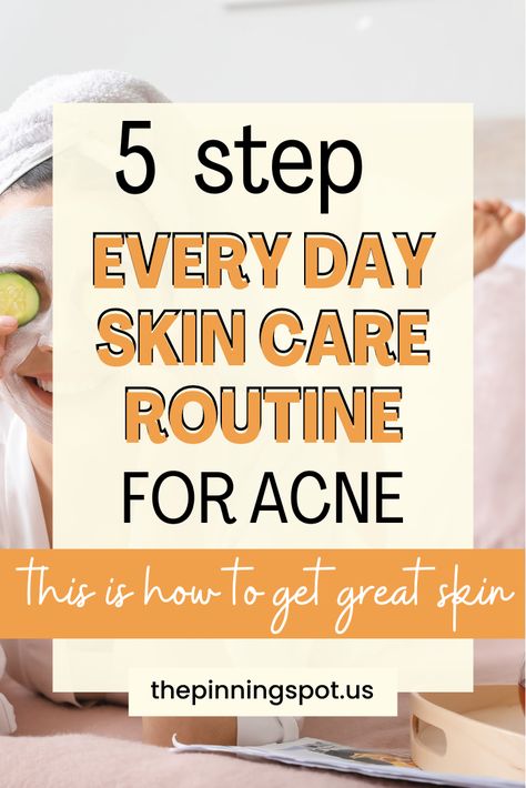 Here's an everyday acne skincare routine to help you get clear skin and get rid of acne. Its the everyday skin care routine to use if you have oily skin, acne prone skin, and oily skin acne. So if you're looking for the perfect skin care routine to do every day, read this post to get the everday skin care routine for clear skin. the perfect skin care routine| great skin care routine | facial tips | good facial routine | face self care routine for acne / oily skin / clear skin Skin Care Routine For Dry Skin And Acne, Skin Care For Teenage Acne, Teen Acne Skincare Routine, Acne Prone Skin Care Skincare Routine, Oily Acne Prone Skin Skincare Routine, Oily Acne Prone Skin Care, Best Skin Care For Acne, Routine For Clear Skin, Face Self Care