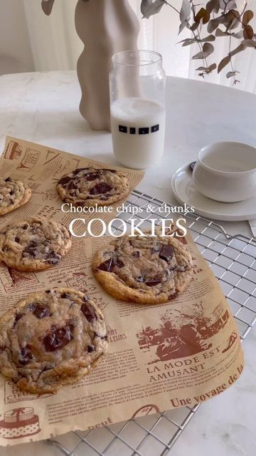 dilara on Instagram: "Chocolate chips cookies 🍪🤯 you don’t need to look for another recipe, the link is on my bio! 🫠" Cookies Video, Chocolate Chips Cookies, Brown Butter Chocolate Chip, Cookie Recipes Chewy, Brown Butter Chocolate Chip Cookies, Easy Coffee Recipes, Healthy Cookie Recipes, Easy Baking Recipes Desserts, Easy Snack Recipes