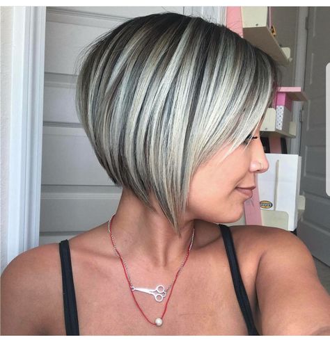 Bob Pendek, Κούρεμα Bob, Short Layered Bob Hairstyles, Short Bobs, Layered Bob Hairstyles, Latest Short Hairstyles, Bob Hairstyles For Fine Hair, Platinum Hair, Hair Styles 2017