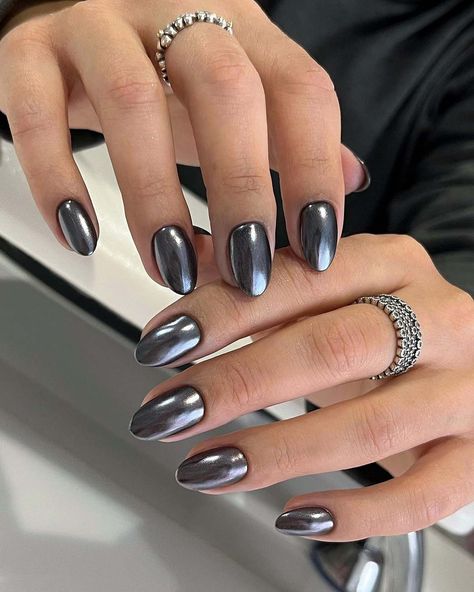 20. Chrome Nail Colors Chart, Charcoal Chrome Nails, Chrome Gray Nails, Chrome Nails Gray, Chrome Grey Nails, Silver Chrome Nails Short, Gunmetal Chrome Nails, Dark Grey Chrome Nails, Gray Chrome Nails