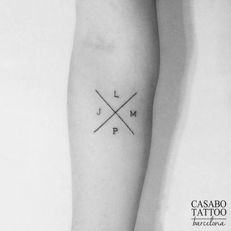 6 Initials Tattoo, Tattoo Fonts Initials, Family Initial Tattoo Ideas, Tattoos Meaning Family, Tattoo Word Fonts, Partner Tattoos, Minimalist Tattoo Meaning, Diy Tattoo Permanent, Typography Tattoo