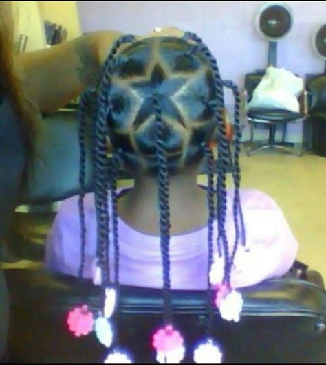 Twists with a star part Baby Girl Hairstyles Black, Girl Hairstyles For Short Hair, Girl Hairstyles Black, Cornrows Natural Hair, Teenage Hairstyles, Lil Girl Hairstyles, Kid Braid Styles, Toddler Hairstyles Girl