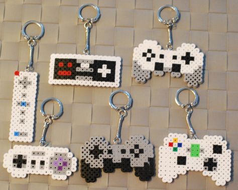 Video Game Controllers, Pixel Beads, Fuse Bead Patterns, Hama Beads Design, Diy Perler Bead Crafts, Perler Crafts, Hama Bead, Like Video, Hama Beads Patterns