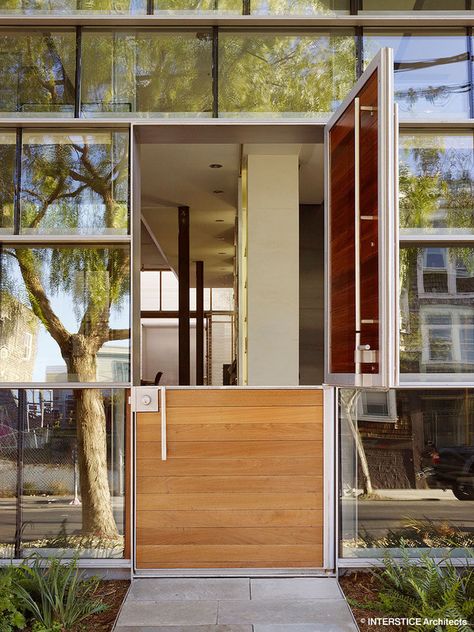 Door Design Ideas - 9 Examples Of Modern Dutch Doors // This modern Dutch door, surrounded by walls of windows, opens up the front of the home and allows in natural light and lets fresh air flow into the home. Modern Dutch Door, Yorkshire House, Dutch Door Interior, Minimal Farmhouse, European Houses, Designer Doors, Dutch Doors Exterior, Dutch Doors, Mission House