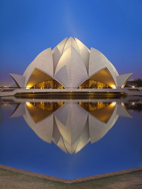 The Lotus Temple, Lotus Architecture, Lotus Building, Lotus Temple Delhi, Expressionist Architecture, Lotus House, Lotus Temple, Temple India, Sacred Architecture