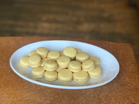 Lemon Macarons with White Chocolate-Lemon Ganache Lemon Ganache, Making Macarons, Jelly Roll Cake, Lemon Macarons, Chocolate Lemon, White Chocolate Recipes, Ganache Recipe, Devils Food Cake, White Chocolate Ganache