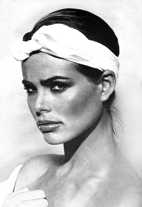 Margaux Hemingway Margaux Hemingway, Francesco Scavullo, Mariel Hemingway, Charcoal Portrait, Character Flaws, Charlotte Rampling, Vogue Us, Fashion Statements, Lily Collins