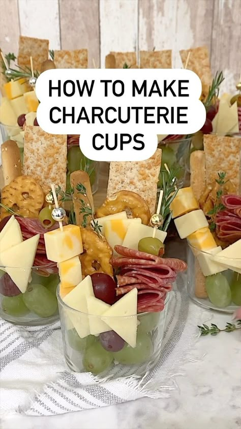 Charcuterie Cups are the perfect party food! Baby showers, birthday parties, wedding showers… anything goes! 🍾 🧀🍇 ✔️⏱Can be made ahead of… | Instagram New Years Charcuterie Cups, Wedding Appetizer Cups, Veggie Cup Appetizers, Drinks And Appetizers Parties, Easter Charcuterie Cups, Small Charcuterie Cup Ideas, Chucuttery Cup Ideas, Antipasto Cups, Single Charcuterie Cups