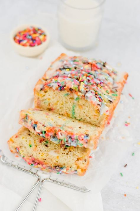 Confetti Pancakes, After Dinner Dessert, Funfetti Pancakes, Pancake Bread, Everyday Breakfast, Pancake Mix Recipe, How To Store Bread, No Rise Bread, Dinner Dessert