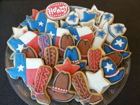 Texas Cookies Decorated, Royal Icing Cowboy Cookies, Texas Royal Icing Cookies, Texas Cowgirl Cookies, Texas A&m Cookies, Texas Cookies, Wedding Stencils, Cookie Contest, Texas Theme