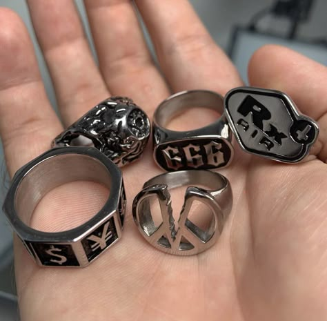 Skater Rings, Grunge Rings, Emo Rings, Hard Jewelry, Emo Jewelry, Hand Jewelry Rings, Grunge Accessories, Grunge Jewelry, Edgy Jewelry