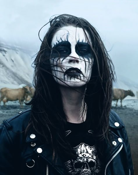 Metalhead Movie, Arte Heavy Metal, Modern Armor, Black Metal Girl, Corpse Paint, Black Metal Art, Monteverde, Black Makeup, Mötley Crüe